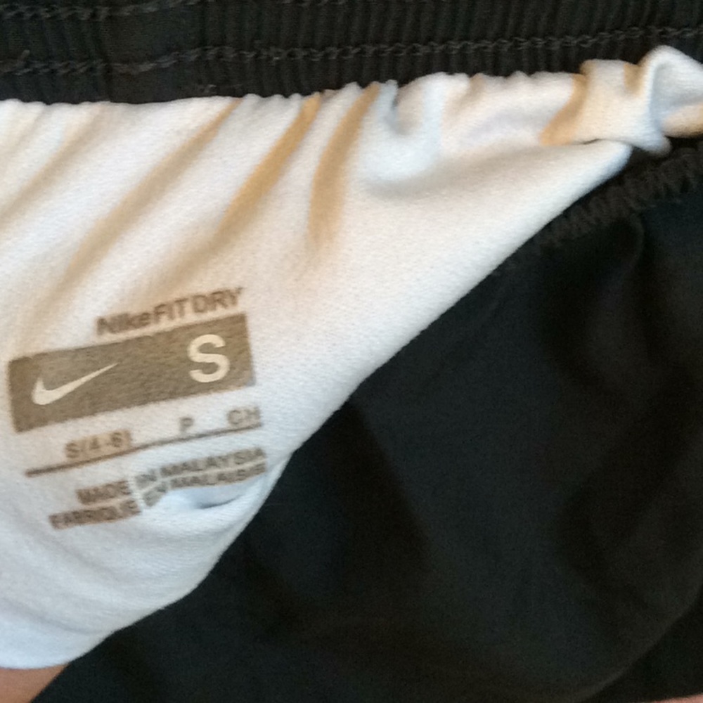 Nike shorts - Picture 4 of 5